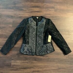 Beautiful details black jacket